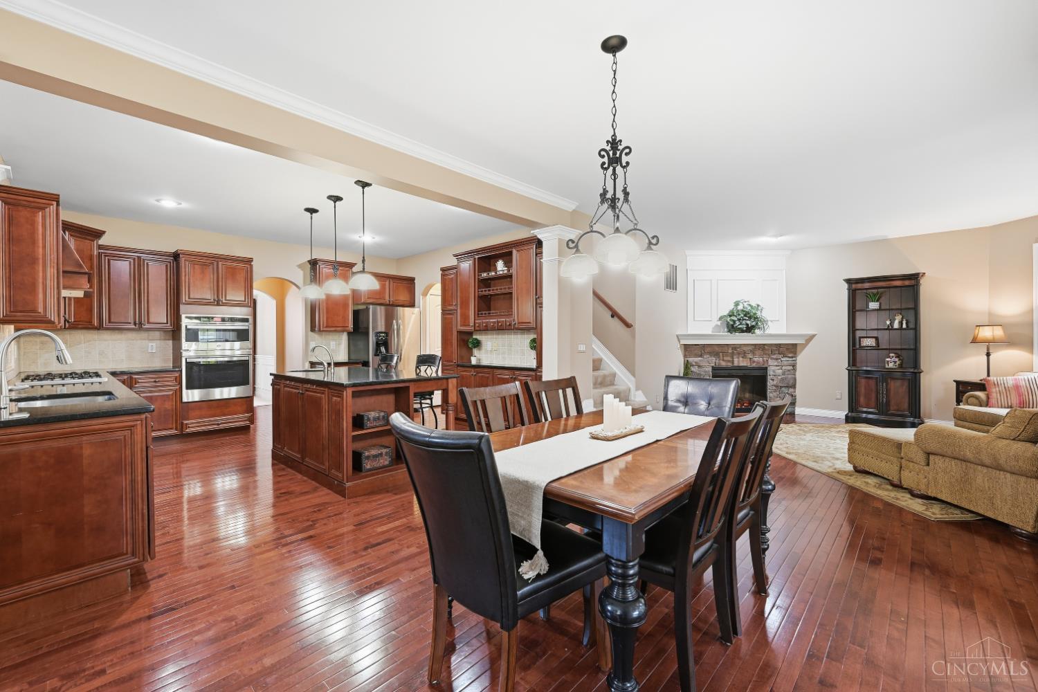 2625 Stonehaven Drive