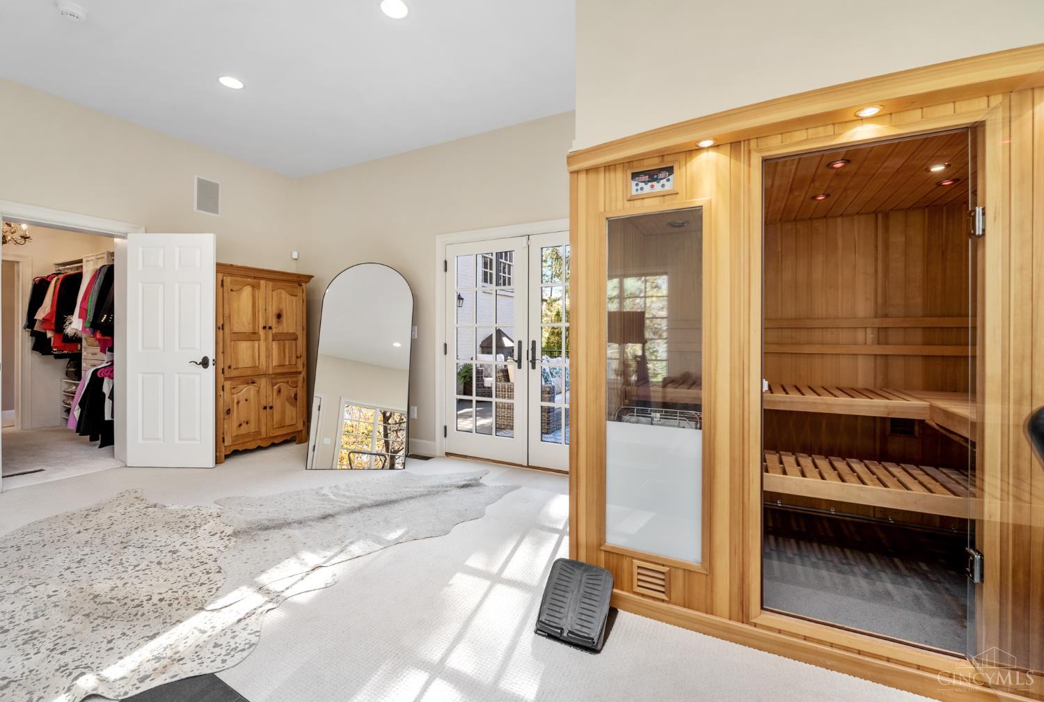 8765 Old Indian Hill Road