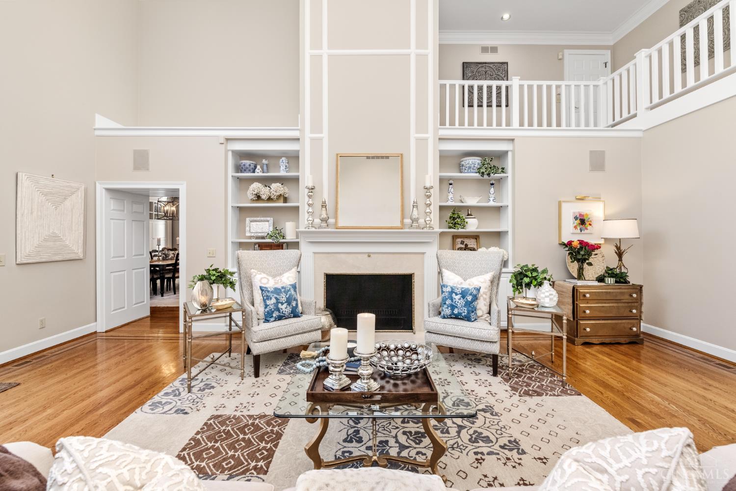 8765 Old Indian Hill Road