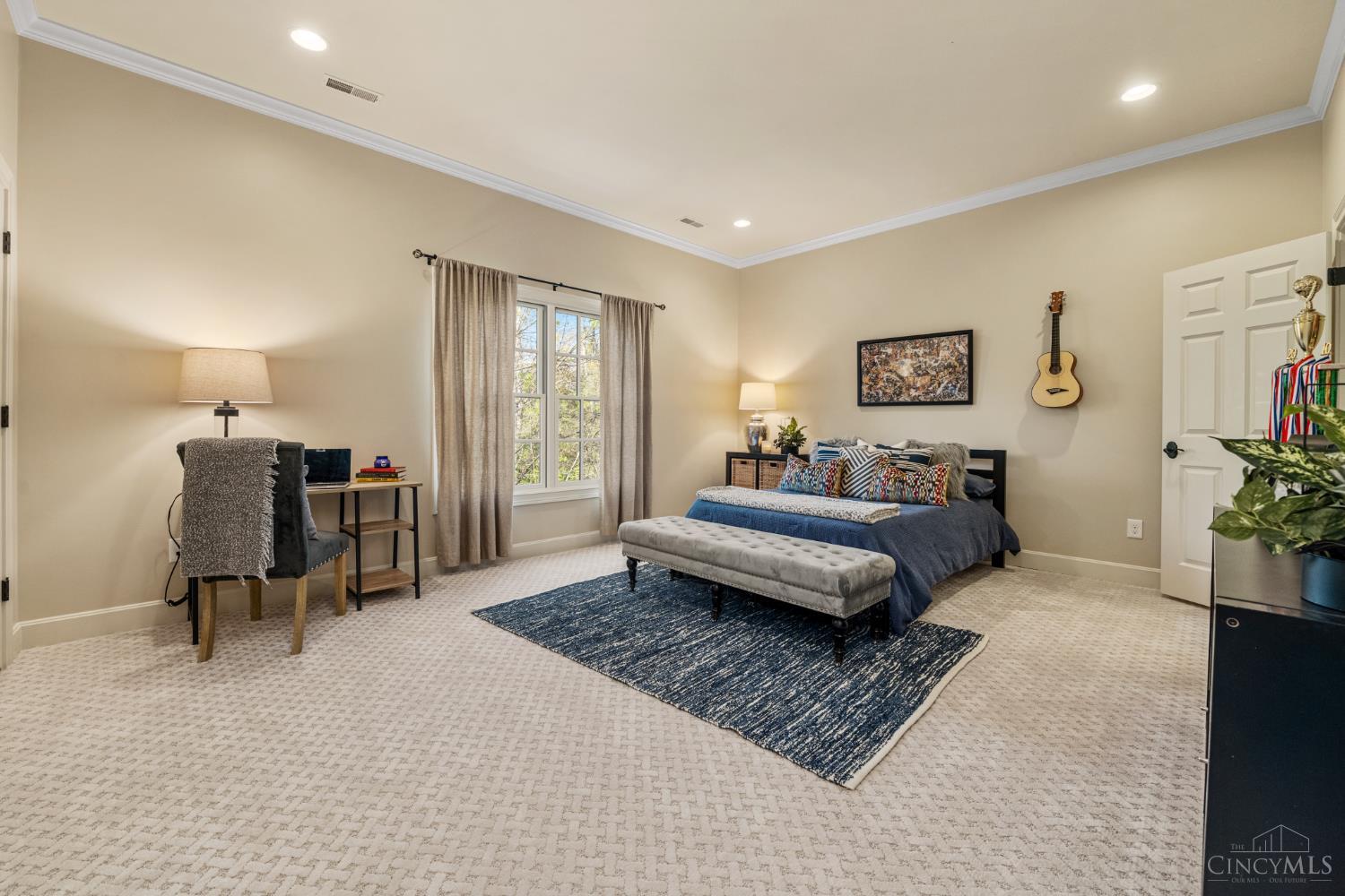 8765 Old Indian Hill Road