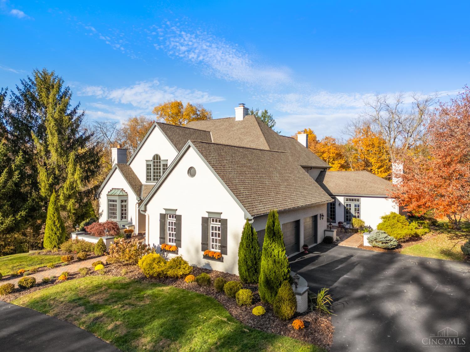 8765 Old Indian Hill Road