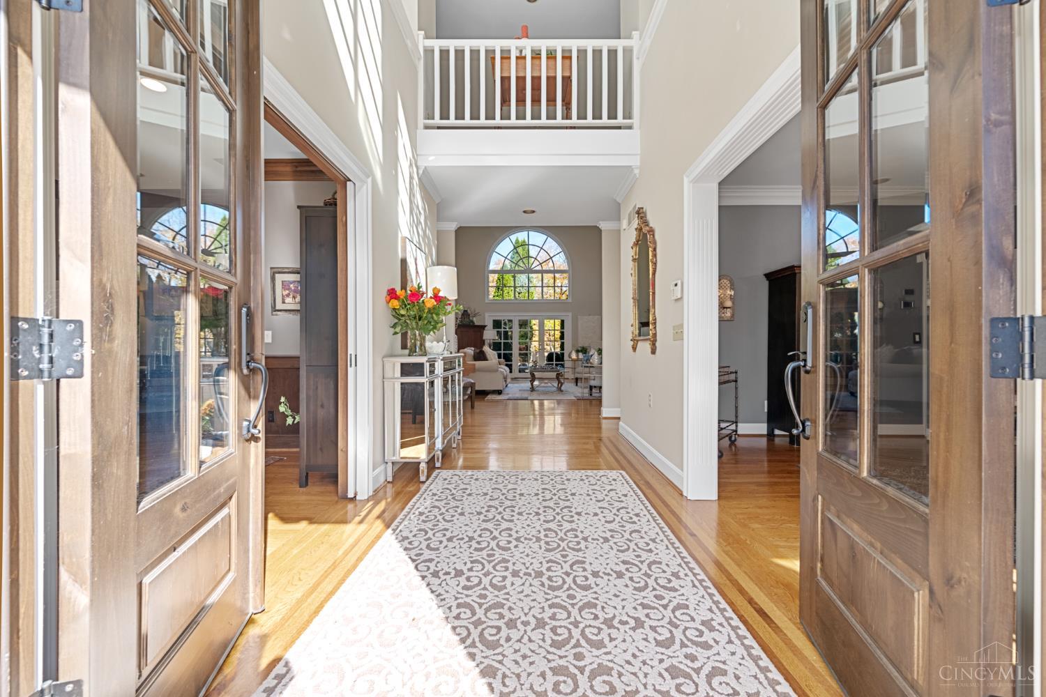 8765 Old Indian Hill Road