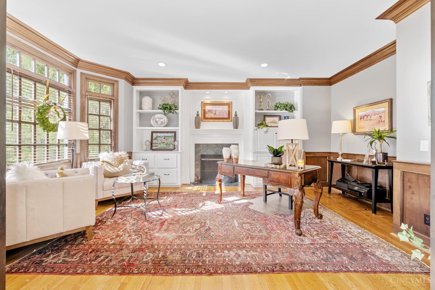 8765 Old Indian Hill Road