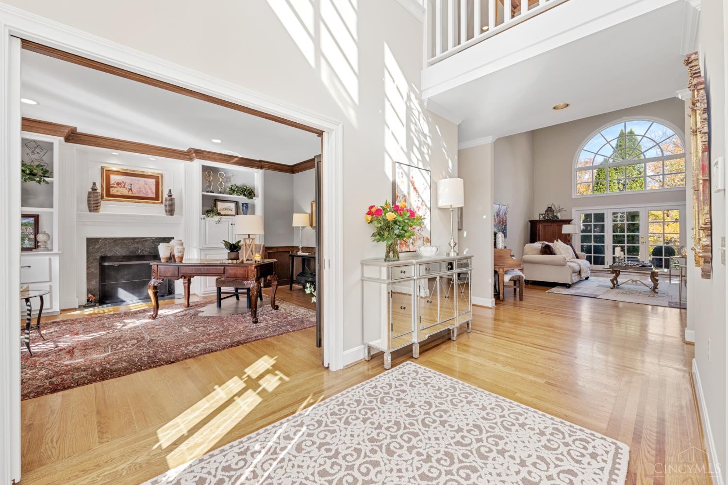 8765 Old Indian Hill Road