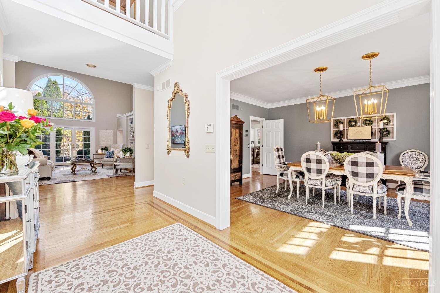 8765 Old Indian Hill Road