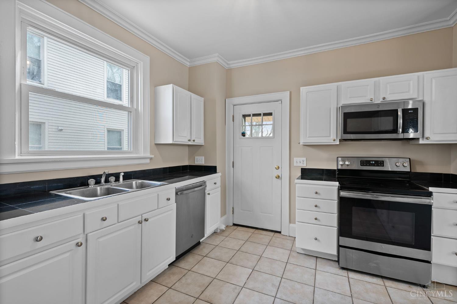 3249 Berwyn Place