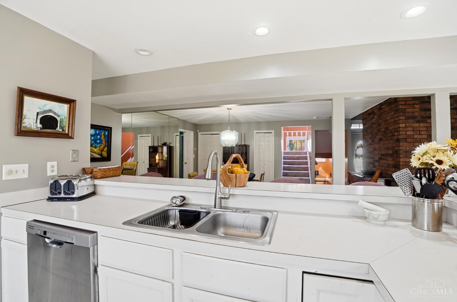 1787 Gloucester Drive