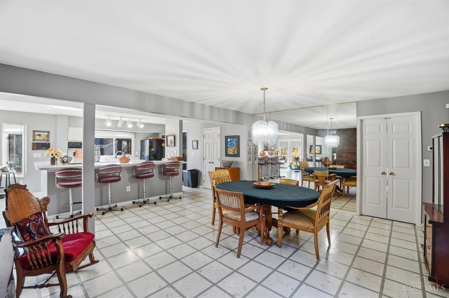 1787 Gloucester Drive