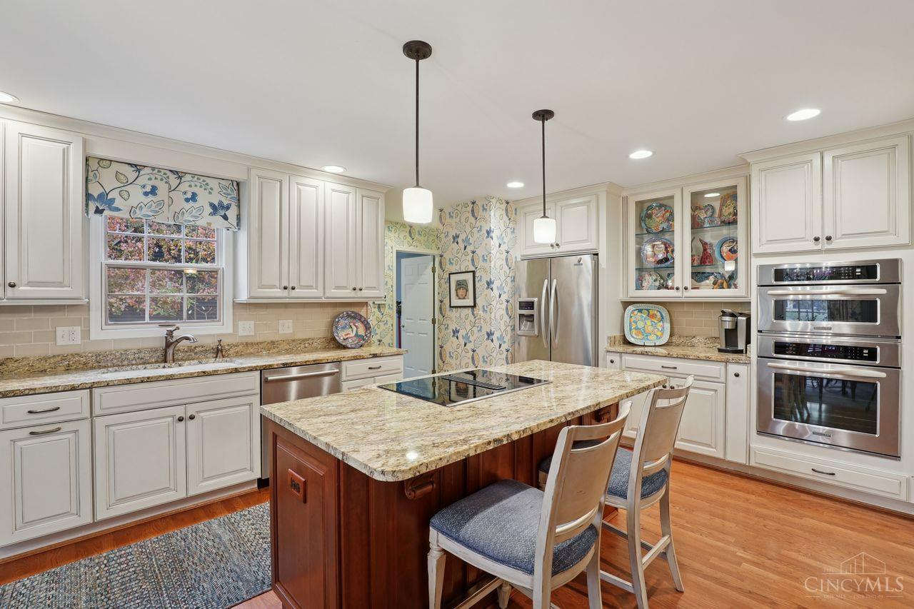9850 Village View Court