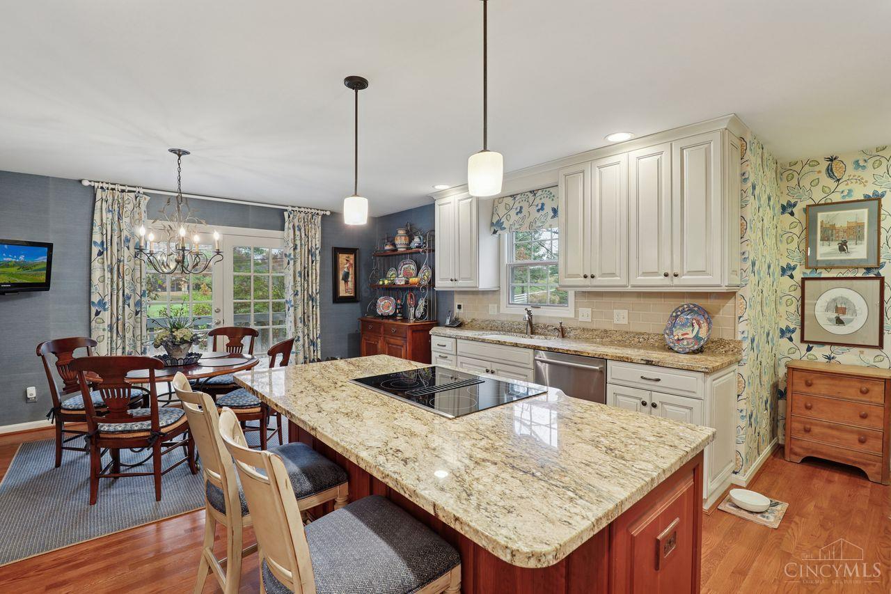 9850 Village View Court