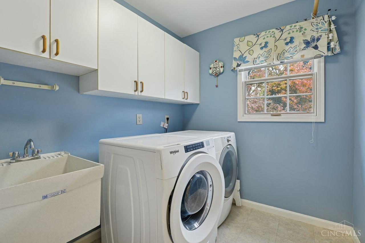 9850 Village View Court