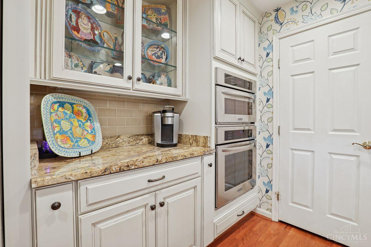 9850 Village View Court