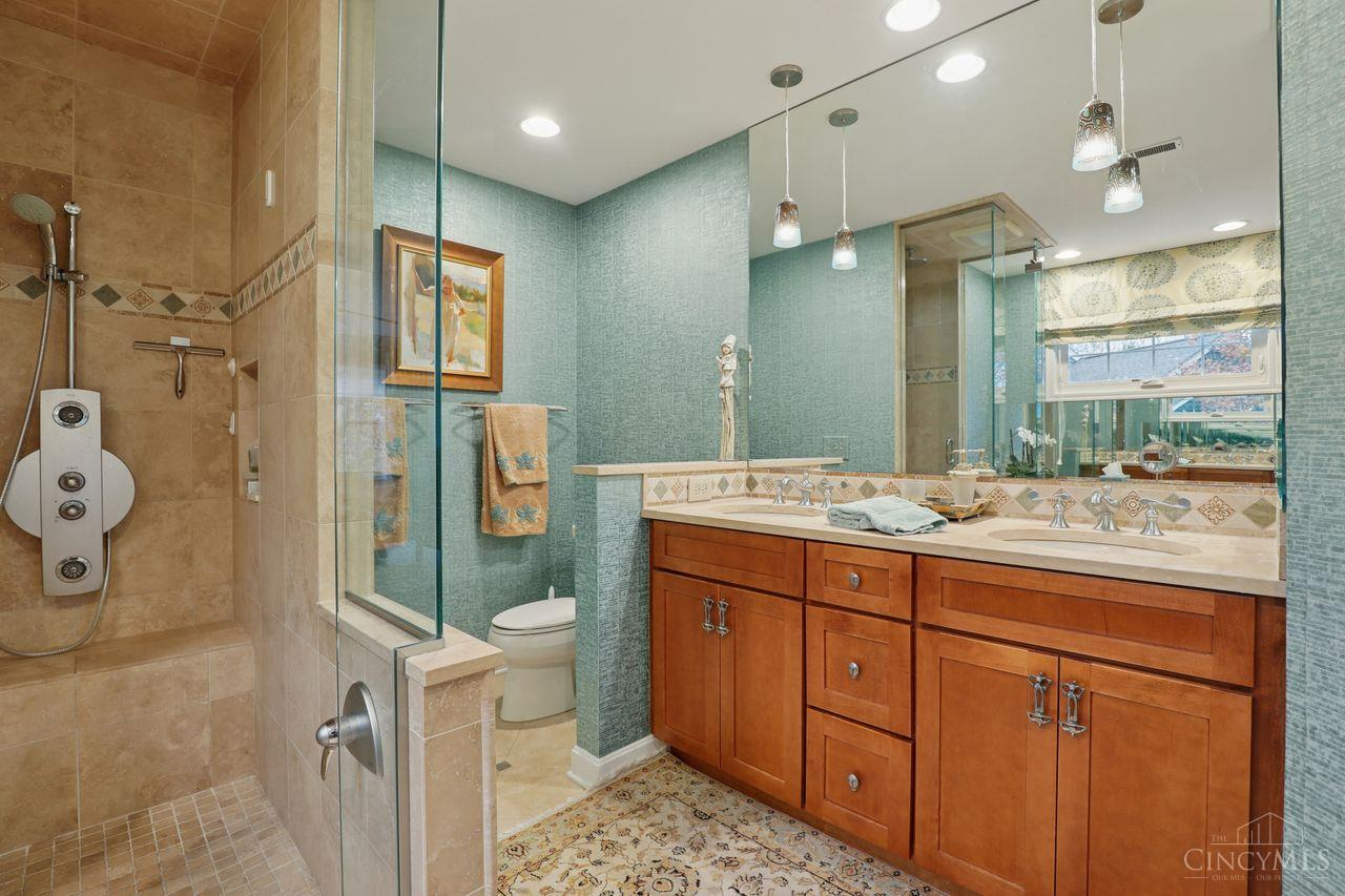 9850 Village View Court