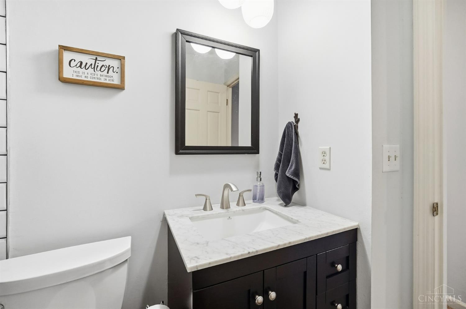 10681 Creeknoll Court