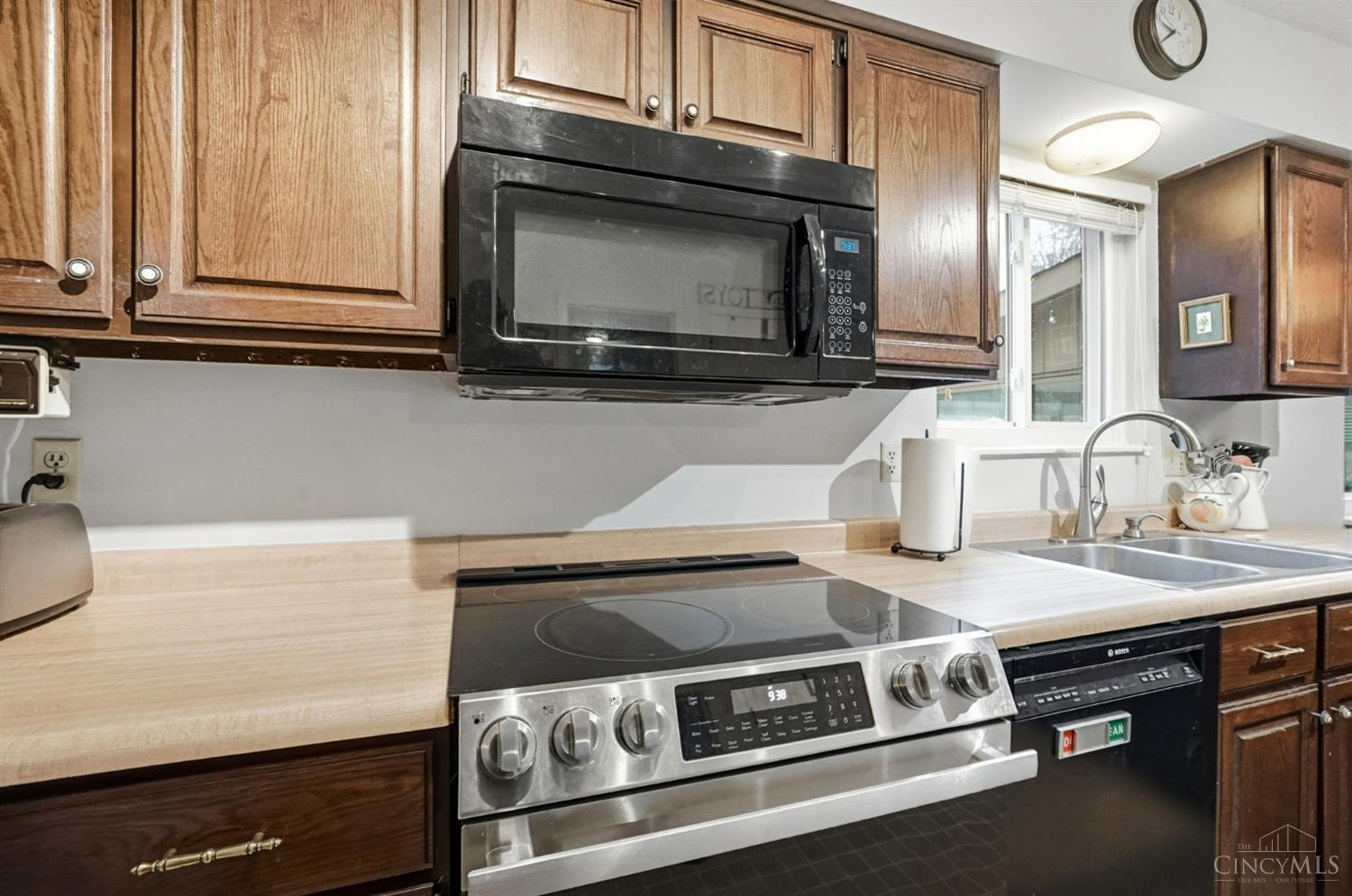 10681 Creeknoll Court