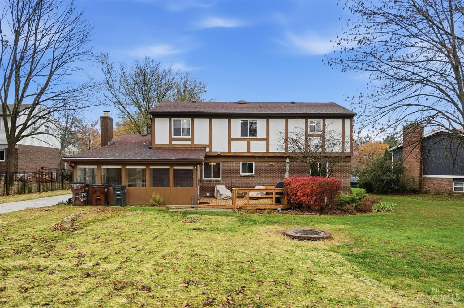 10681 Creeknoll Court