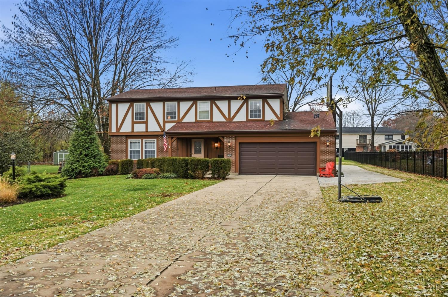 10681 Creeknoll Court