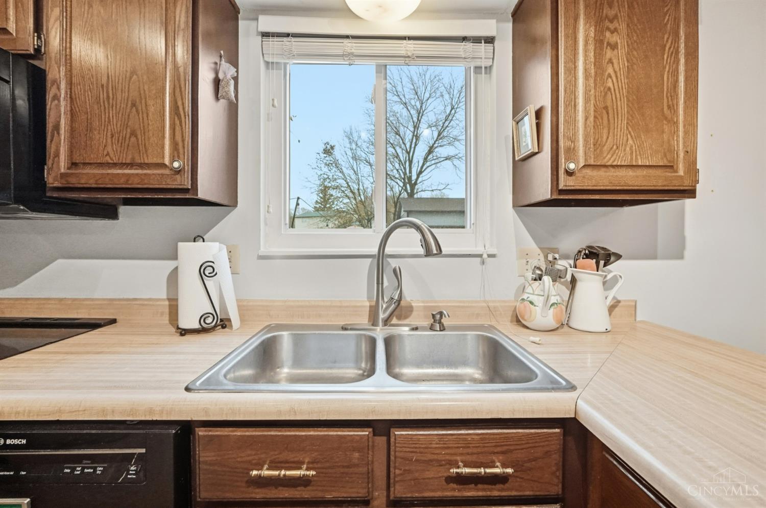 10681 Creeknoll Court