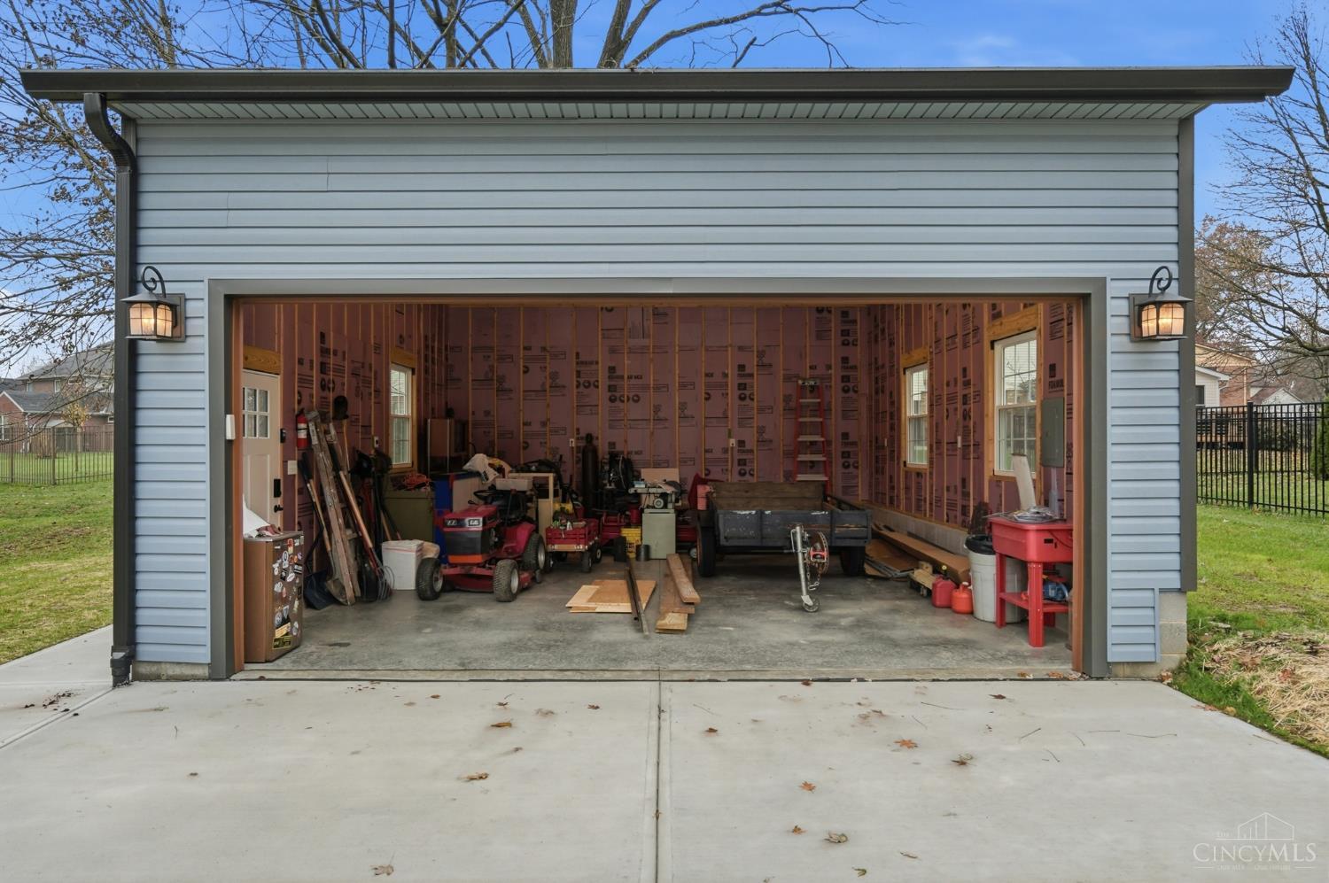 10681 Creeknoll Court