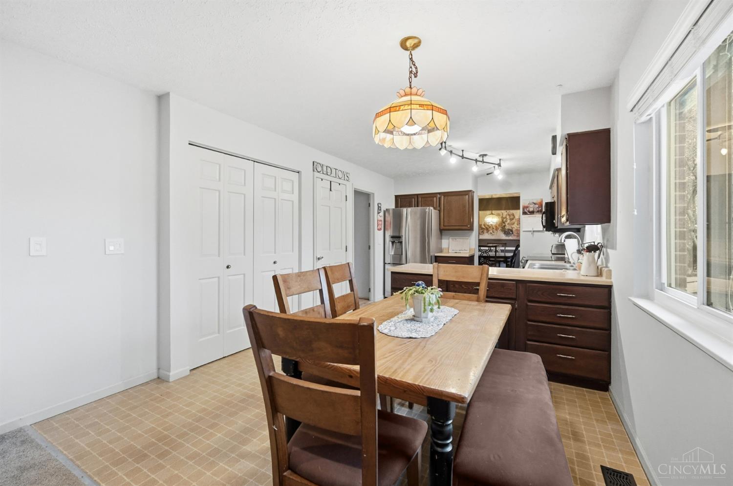 10681 Creeknoll Court