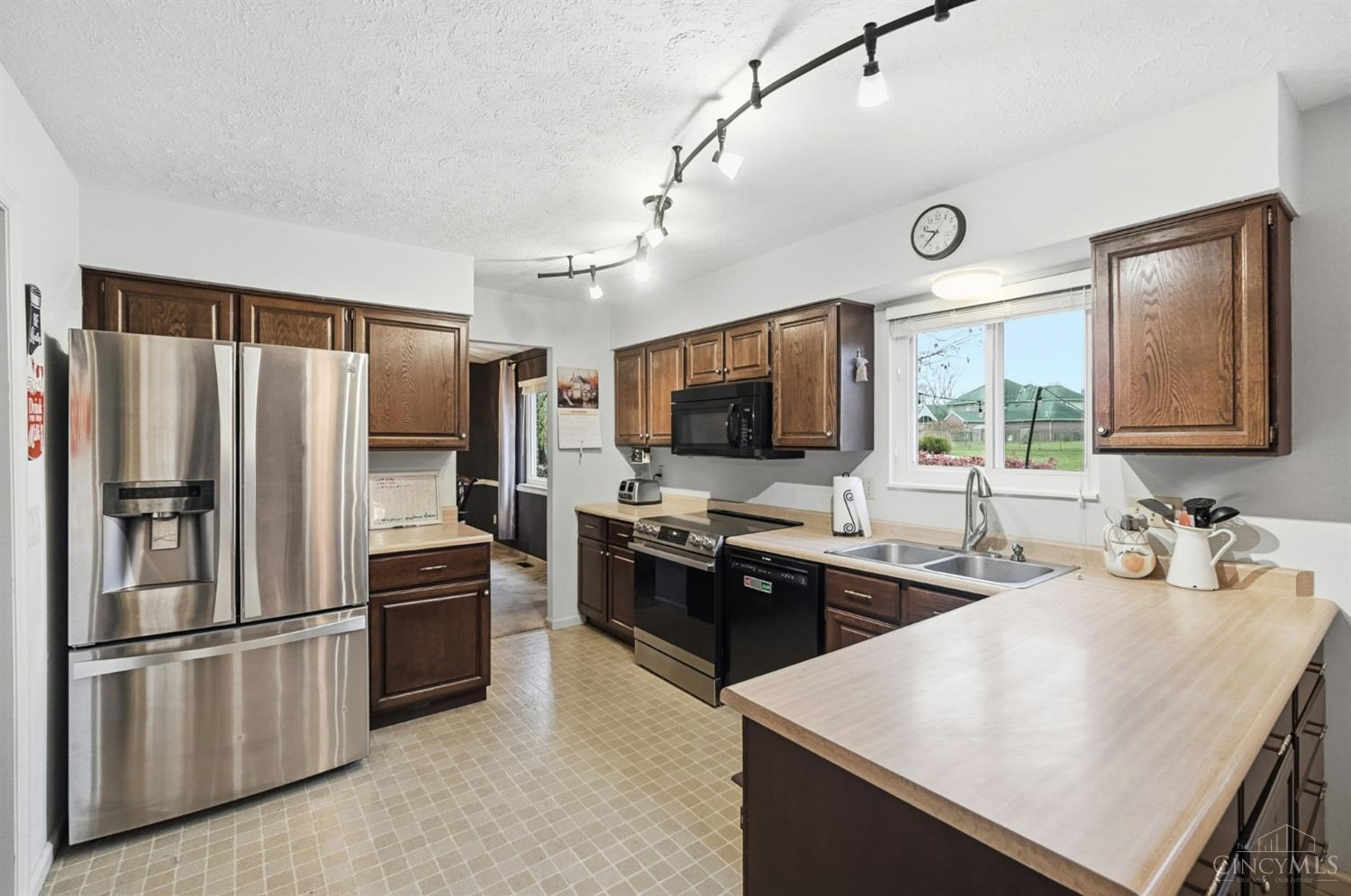 10681 Creeknoll Court