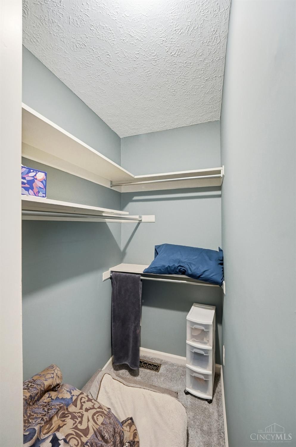 10681 Creeknoll Court