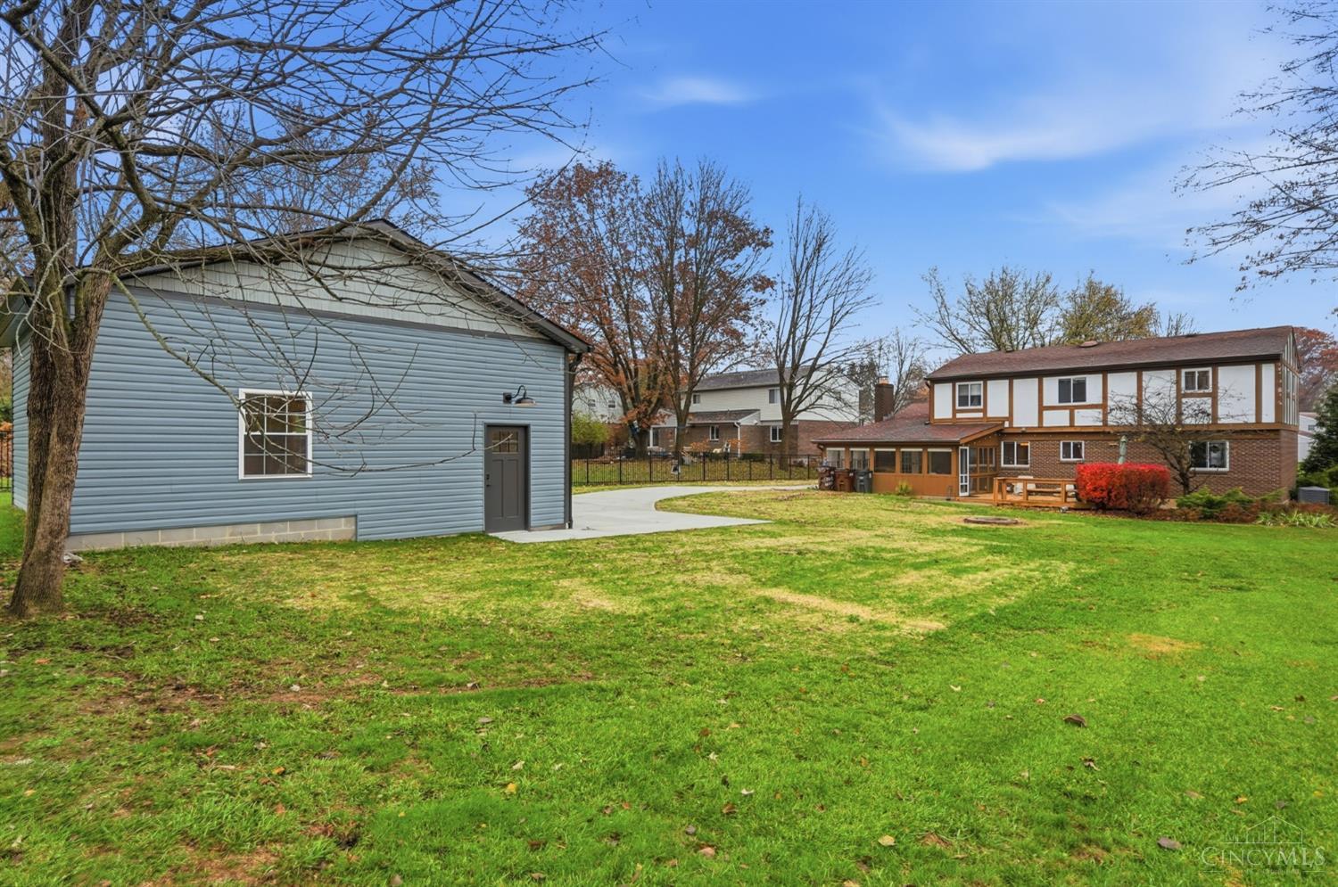 10681 Creeknoll Court