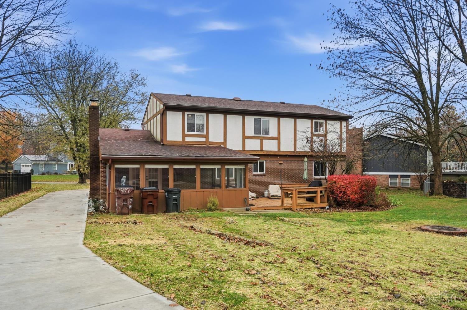 10681 Creeknoll Court