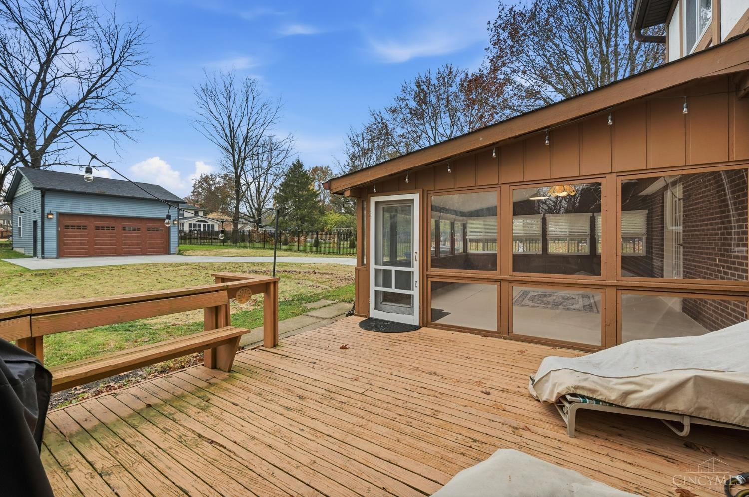 10681 Creeknoll Court