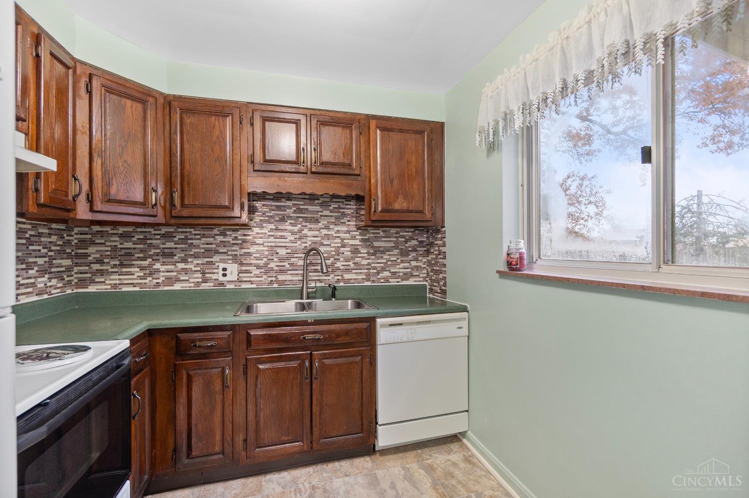 1052 Vacationland Drive