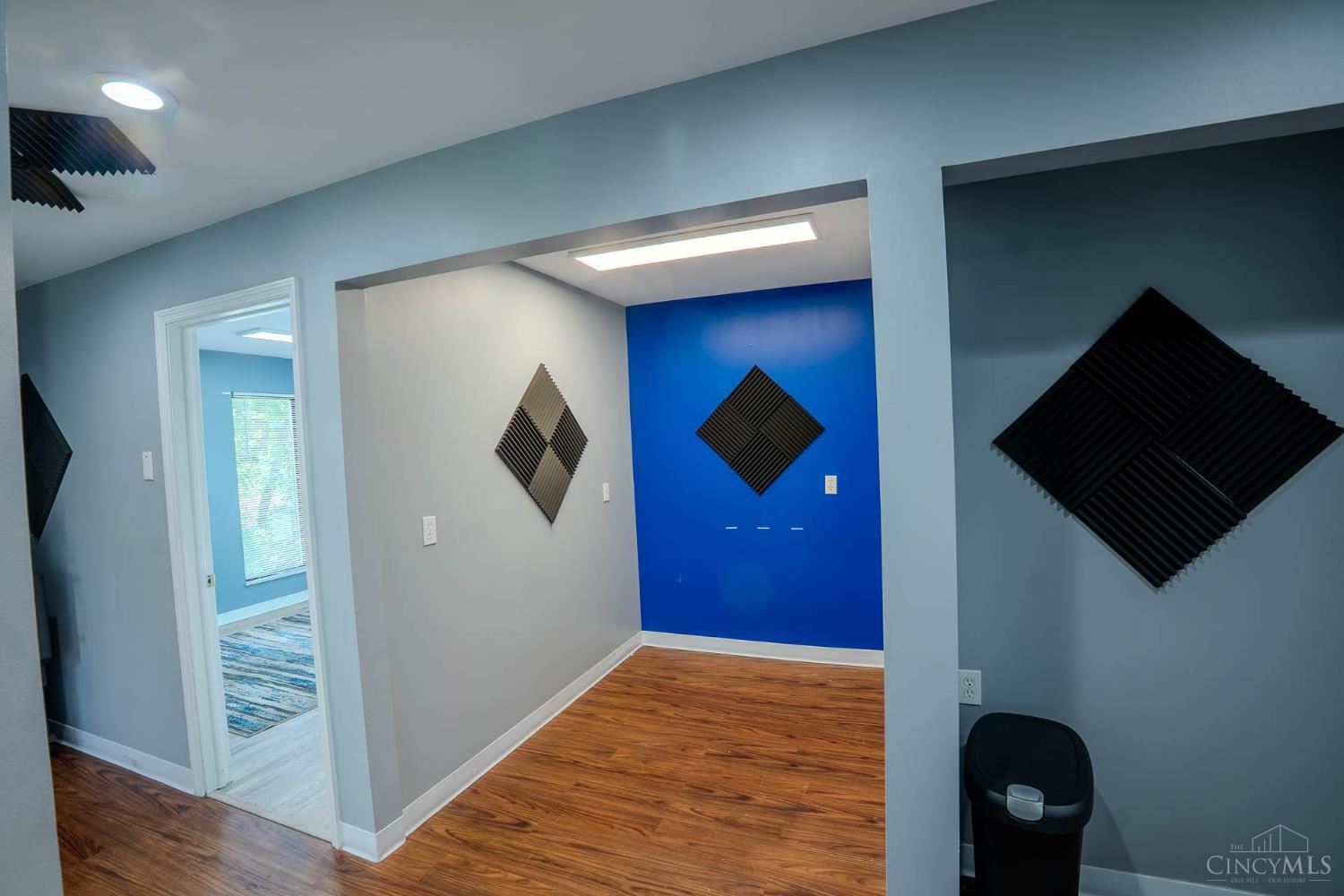 10587 Montgomery Road