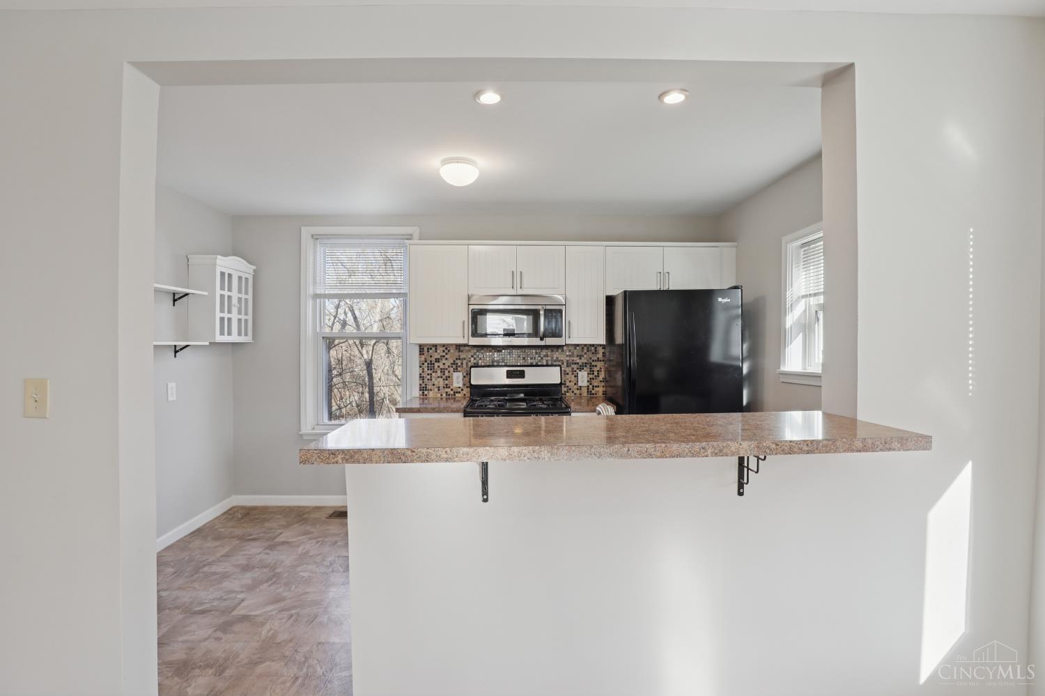 4046 Boomer Road