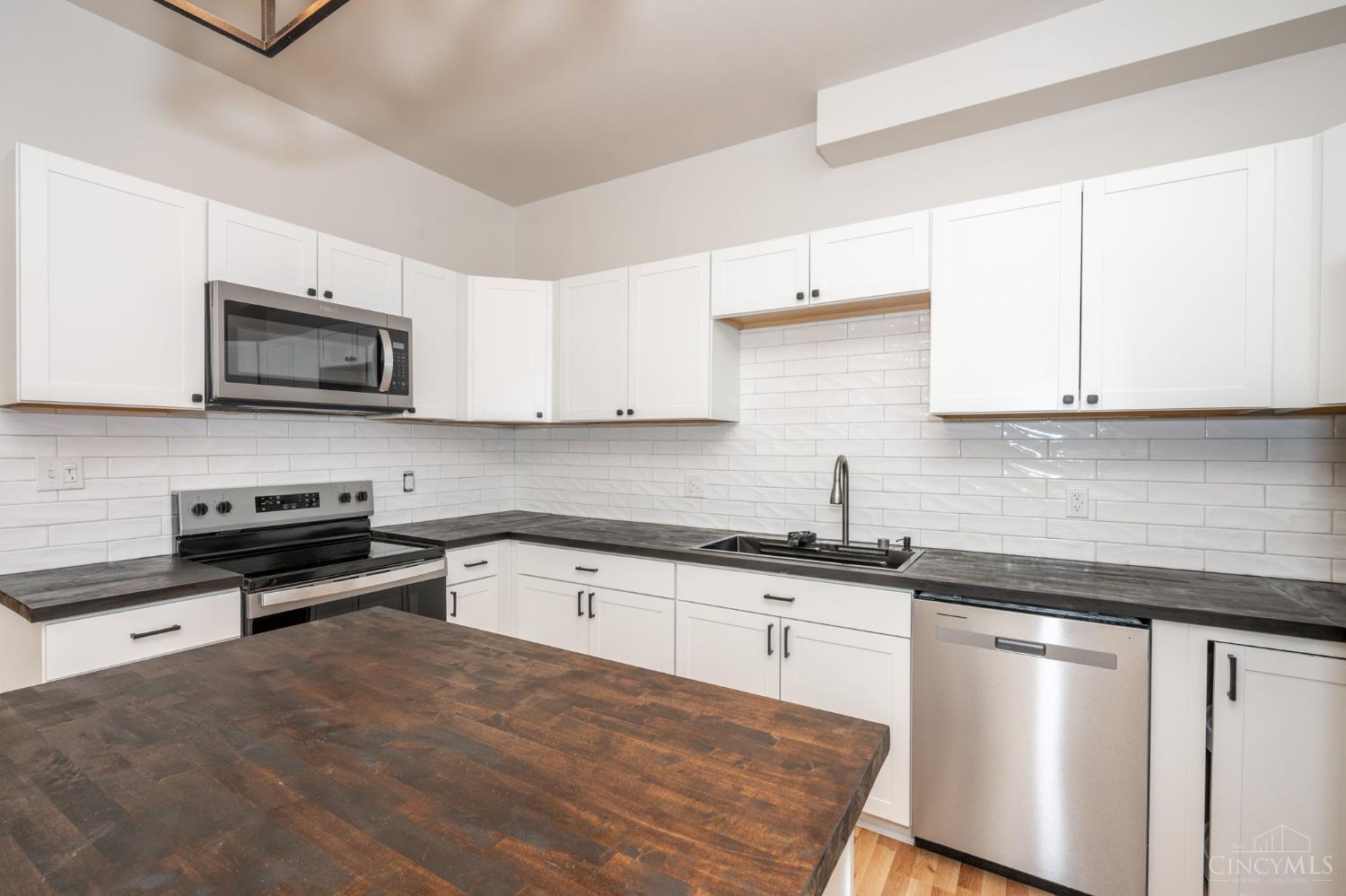 4214 Chambers Street