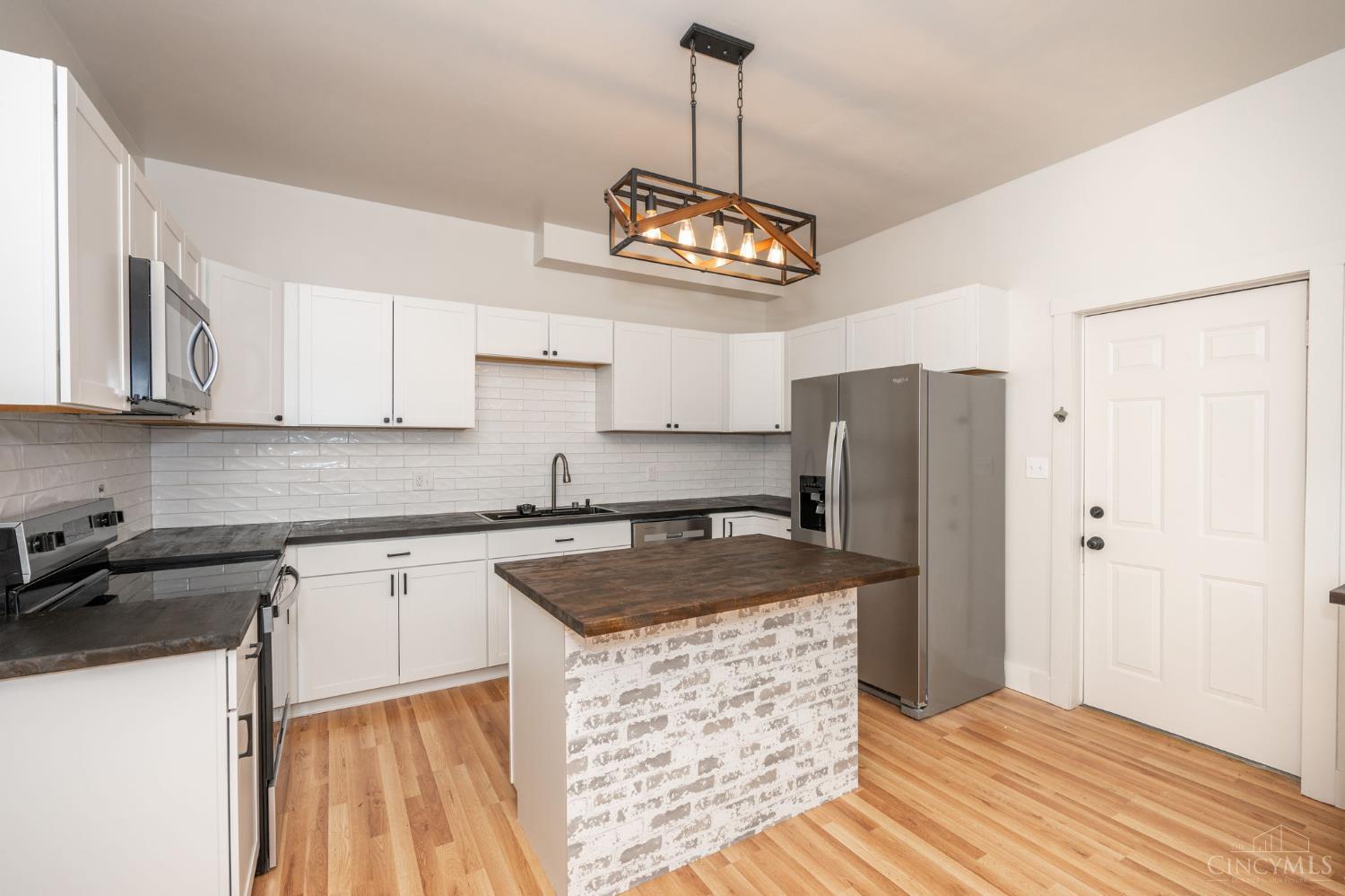 4214 Chambers Street