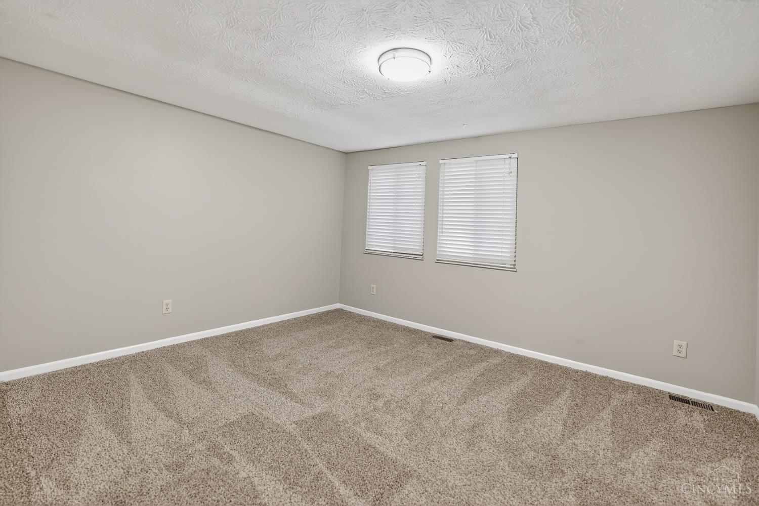 305 Bainbridge Court