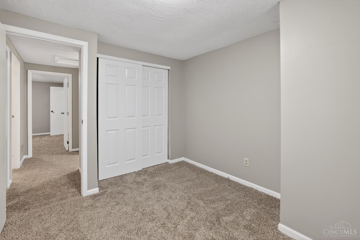 305 Bainbridge Court