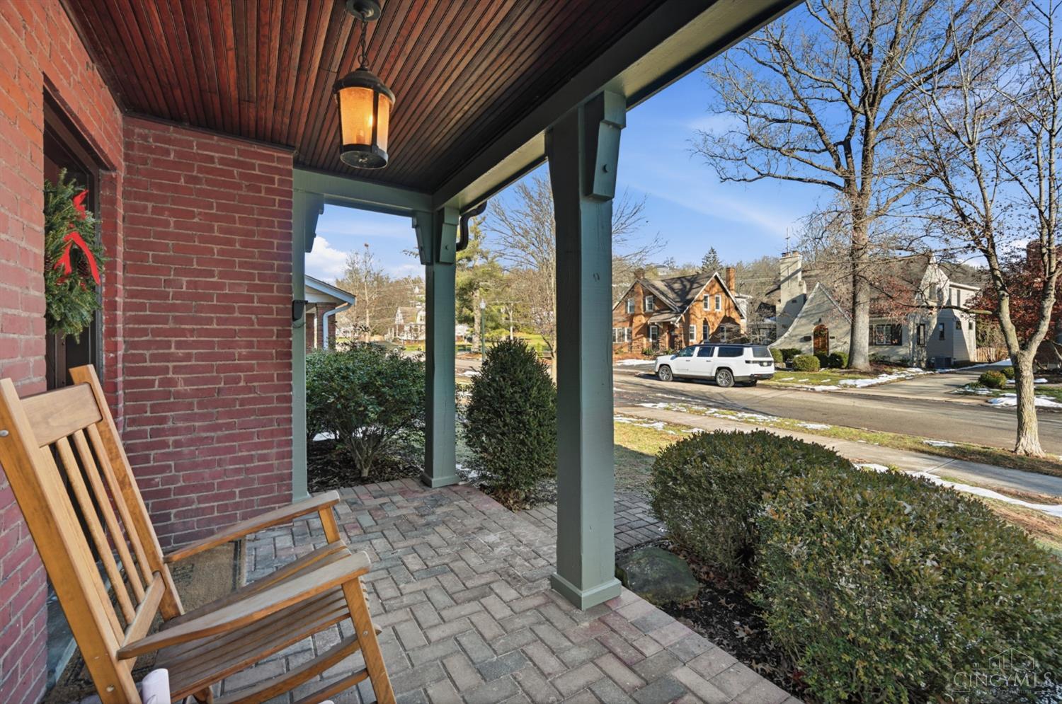 3845 Indianview Avenue