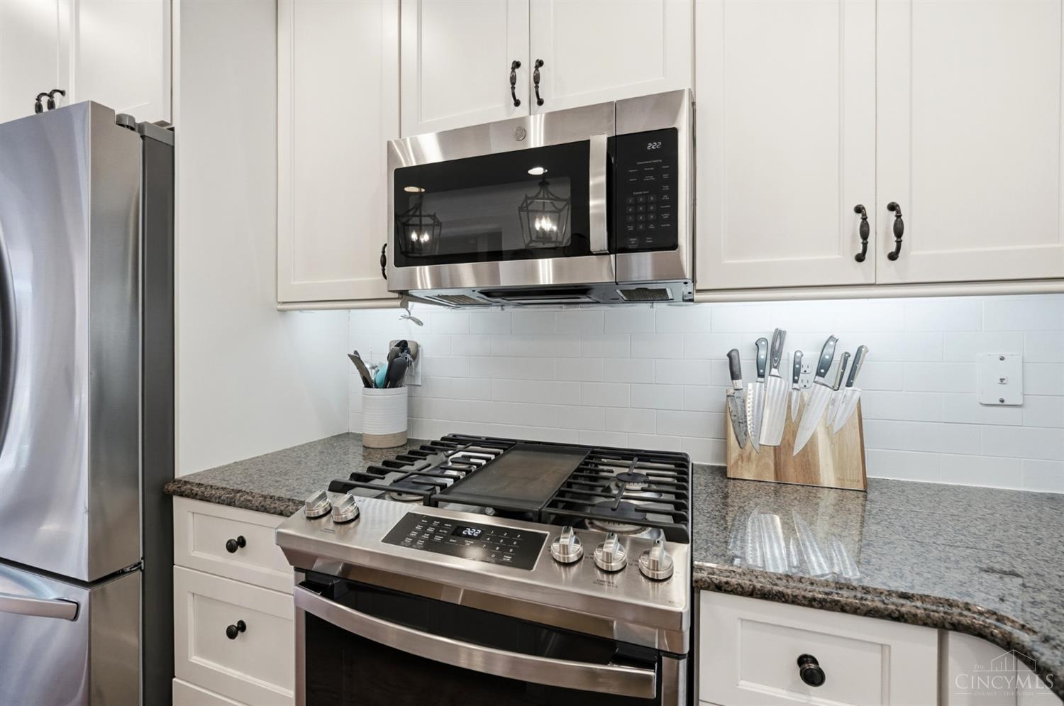 3845 Indianview Avenue