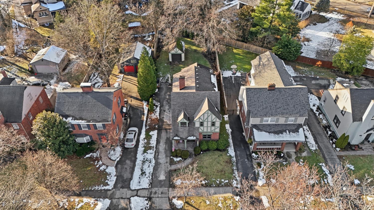 3845 Indianview Avenue