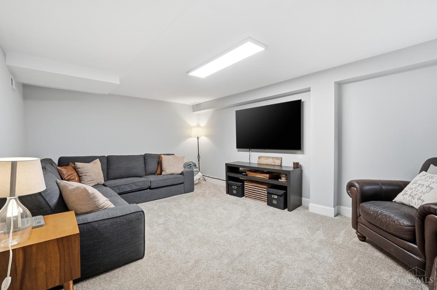 3845 Indianview Avenue