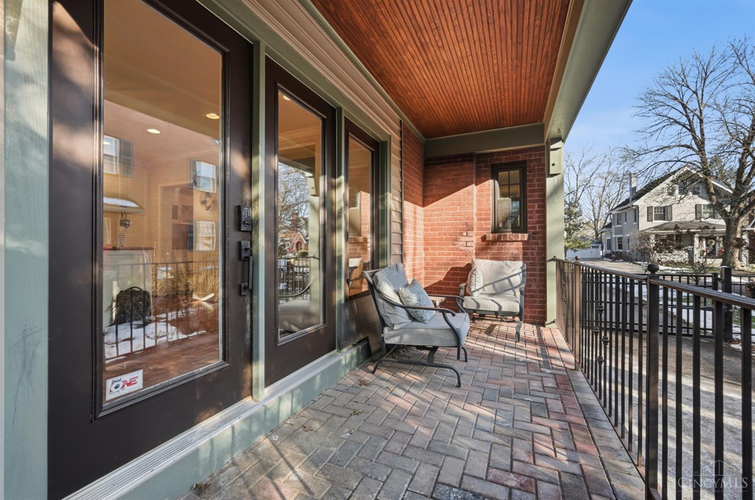 3845 Indianview Avenue