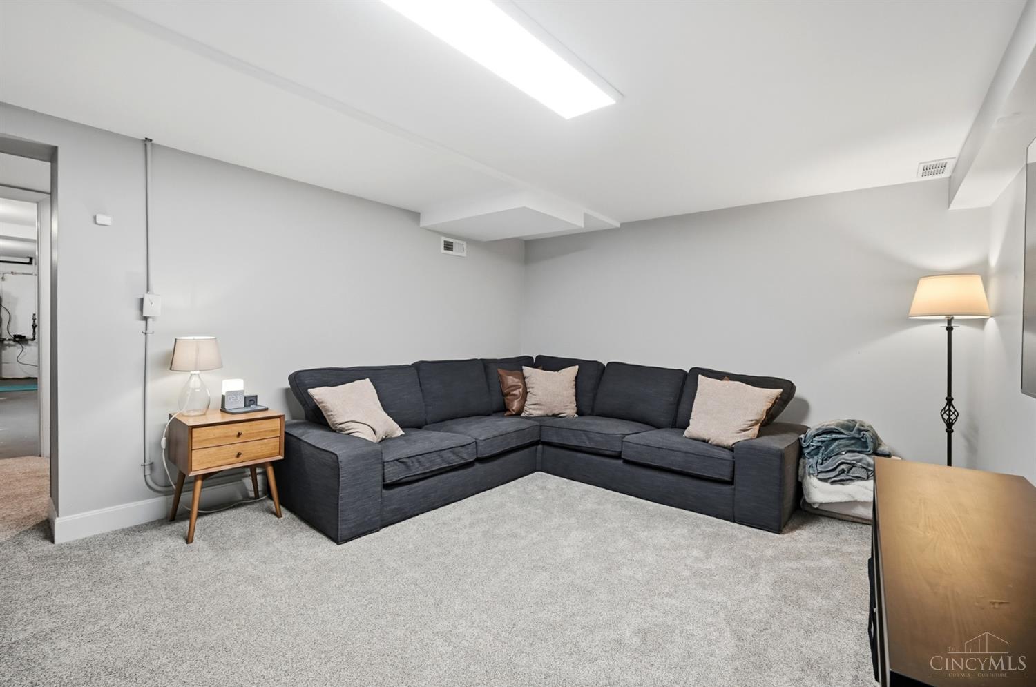 3845 Indianview Avenue