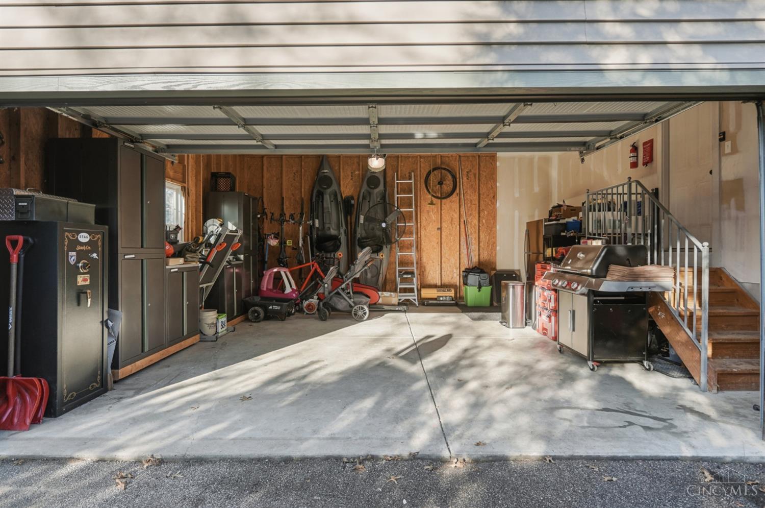 3845 Indianview Avenue