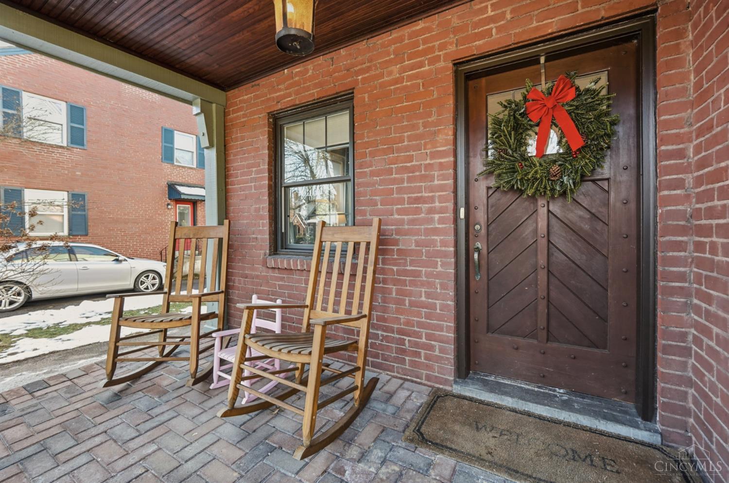 3845 Indianview Avenue