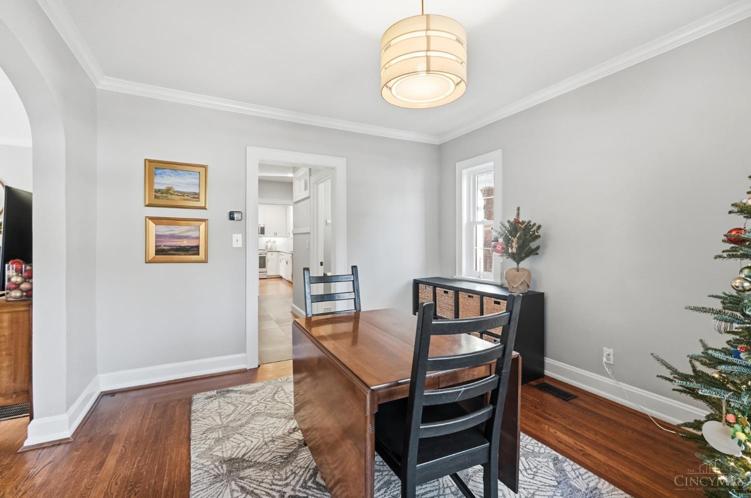 3845 Indianview Avenue