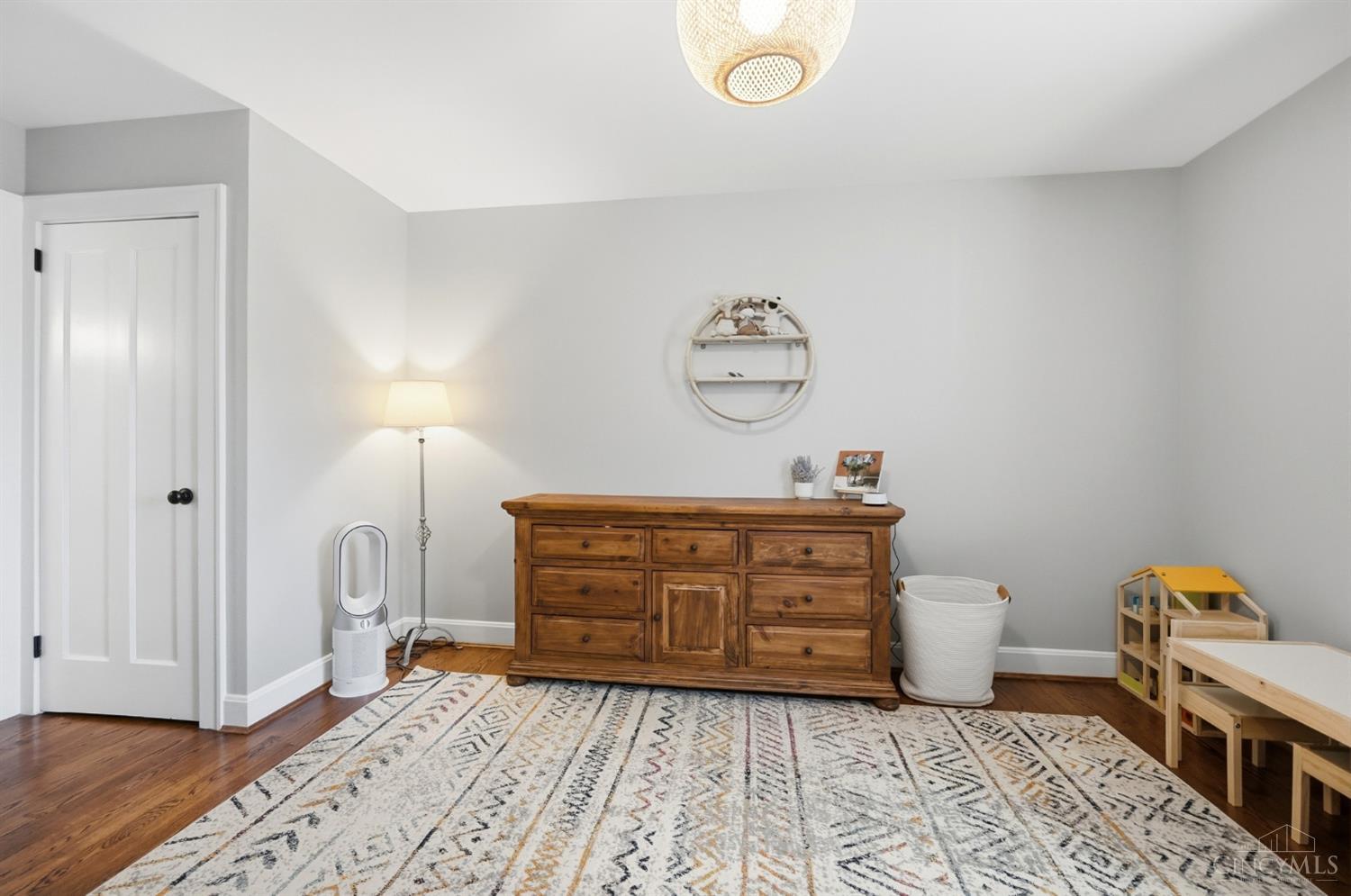 3845 Indianview Avenue