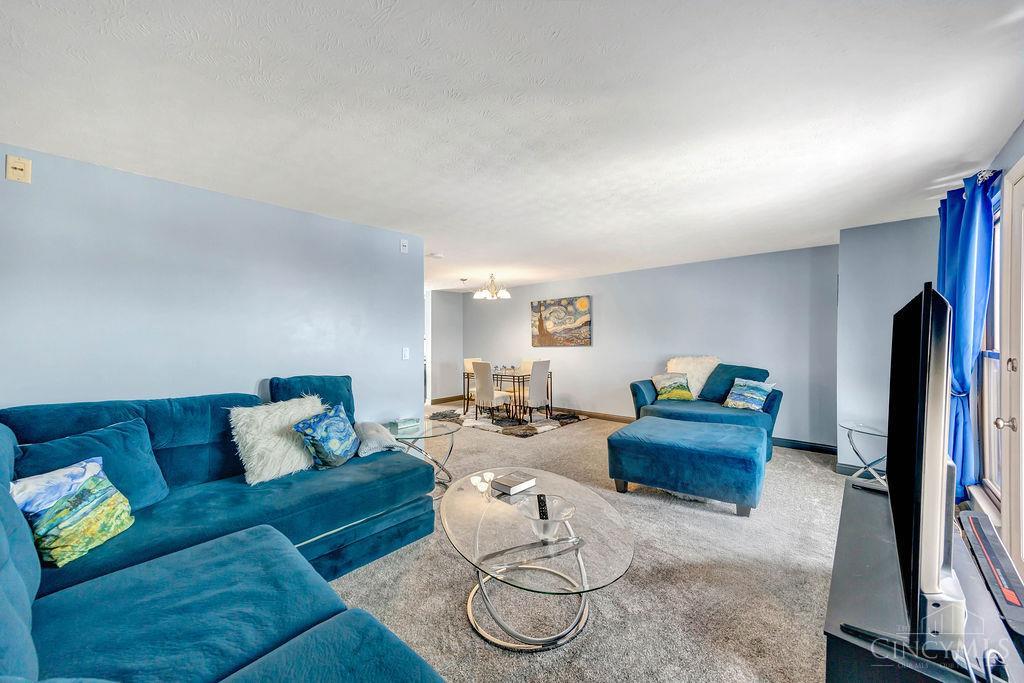 104 Fox Hollow Court