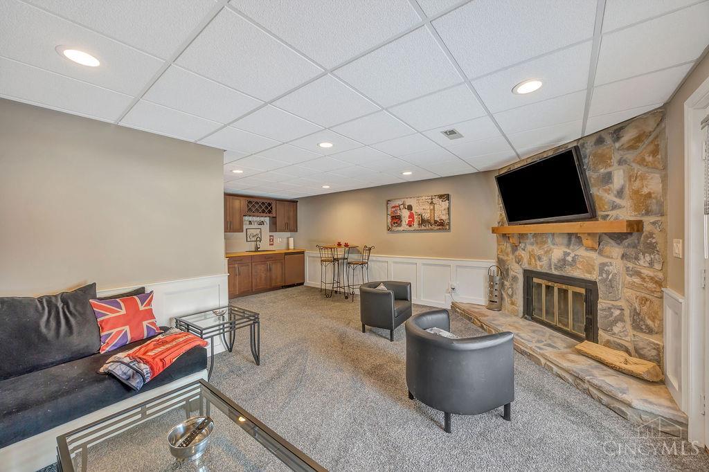 104 Fox Hollow Court