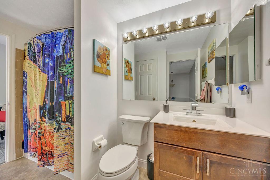 104 Fox Hollow Court