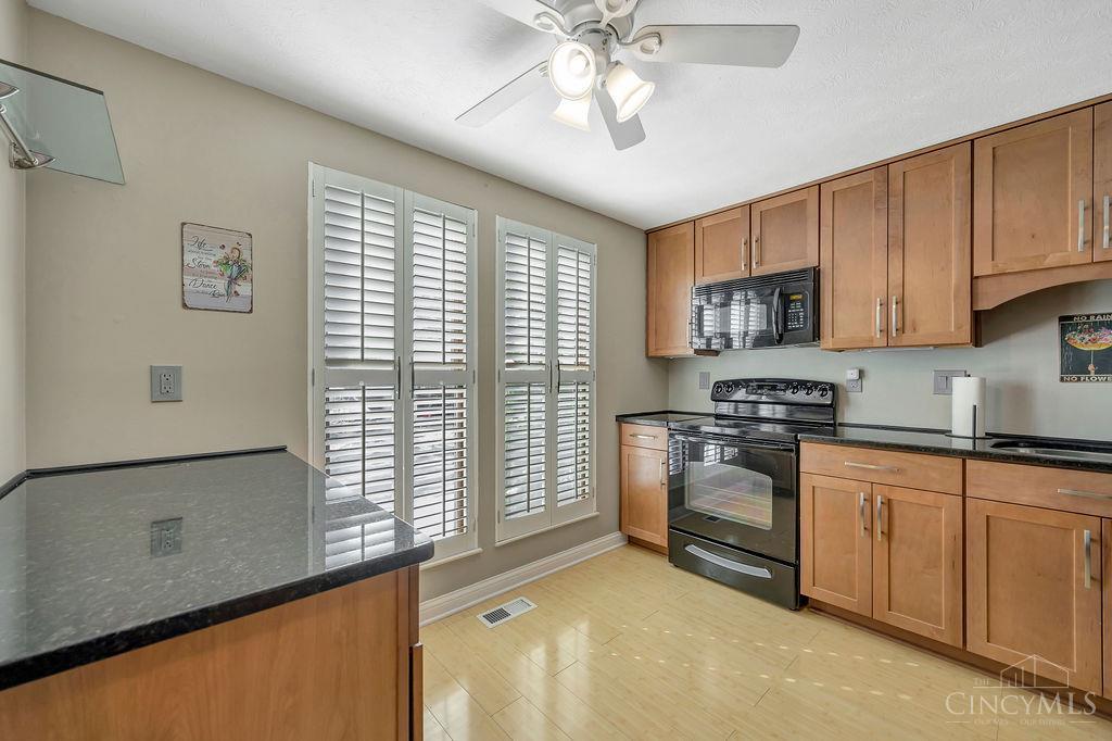 104 Fox Hollow Court